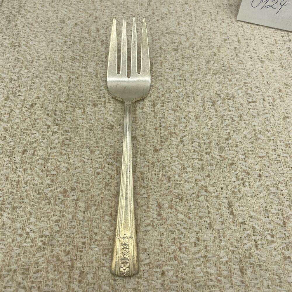 Wm. Rogers & Son IS Silverplate - Floral Design- 8.5” Meat Serving Fork